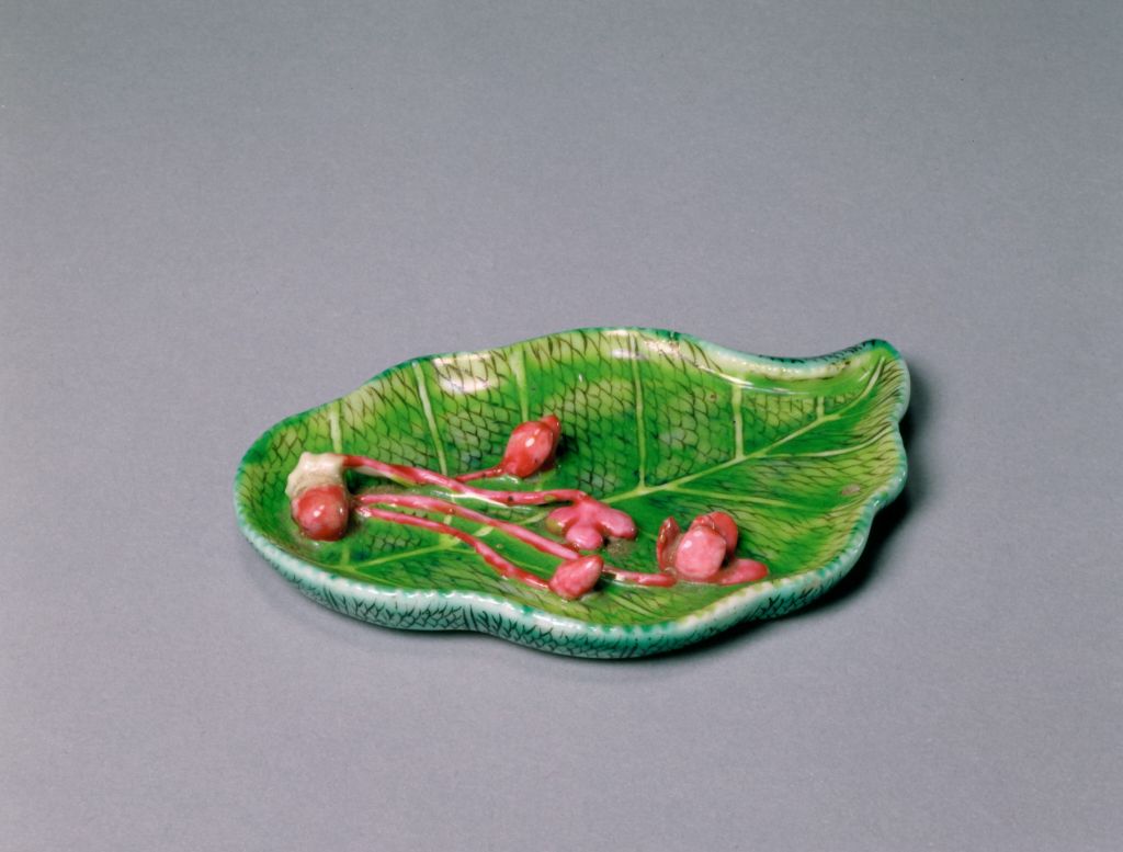 绿地粉彩花叶式笔掭